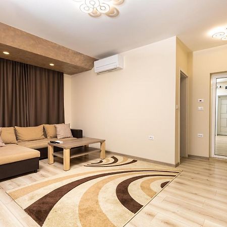 Sunny 1Bd Apartment In Old Town By Flat Mаnager Plovdiv Eksteriør billede