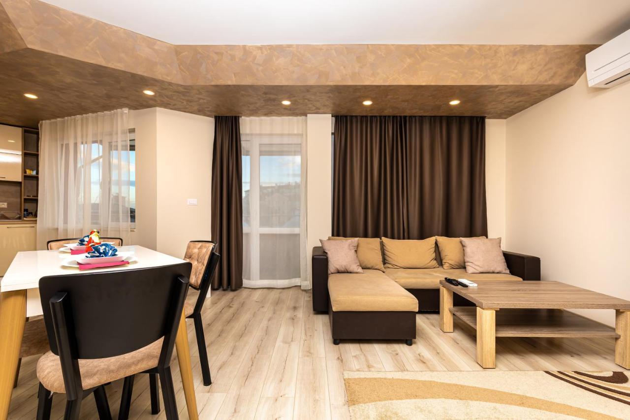 Sunny 1Bd Apartment In Old Town By Flat Mаnager Plovdiv Eksteriør billede