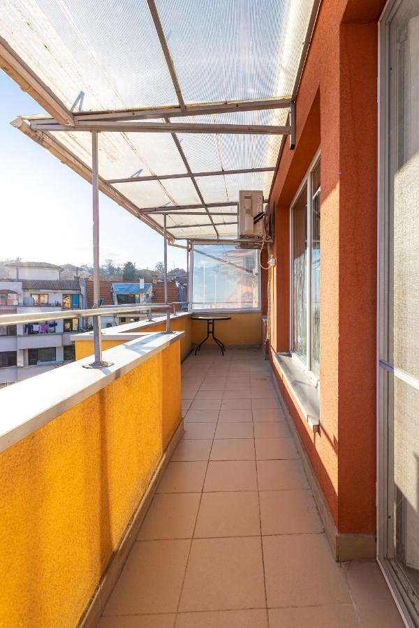 Sunny 1Bd Apartment In Old Town By Flat Mаnager Plovdiv Eksteriør billede