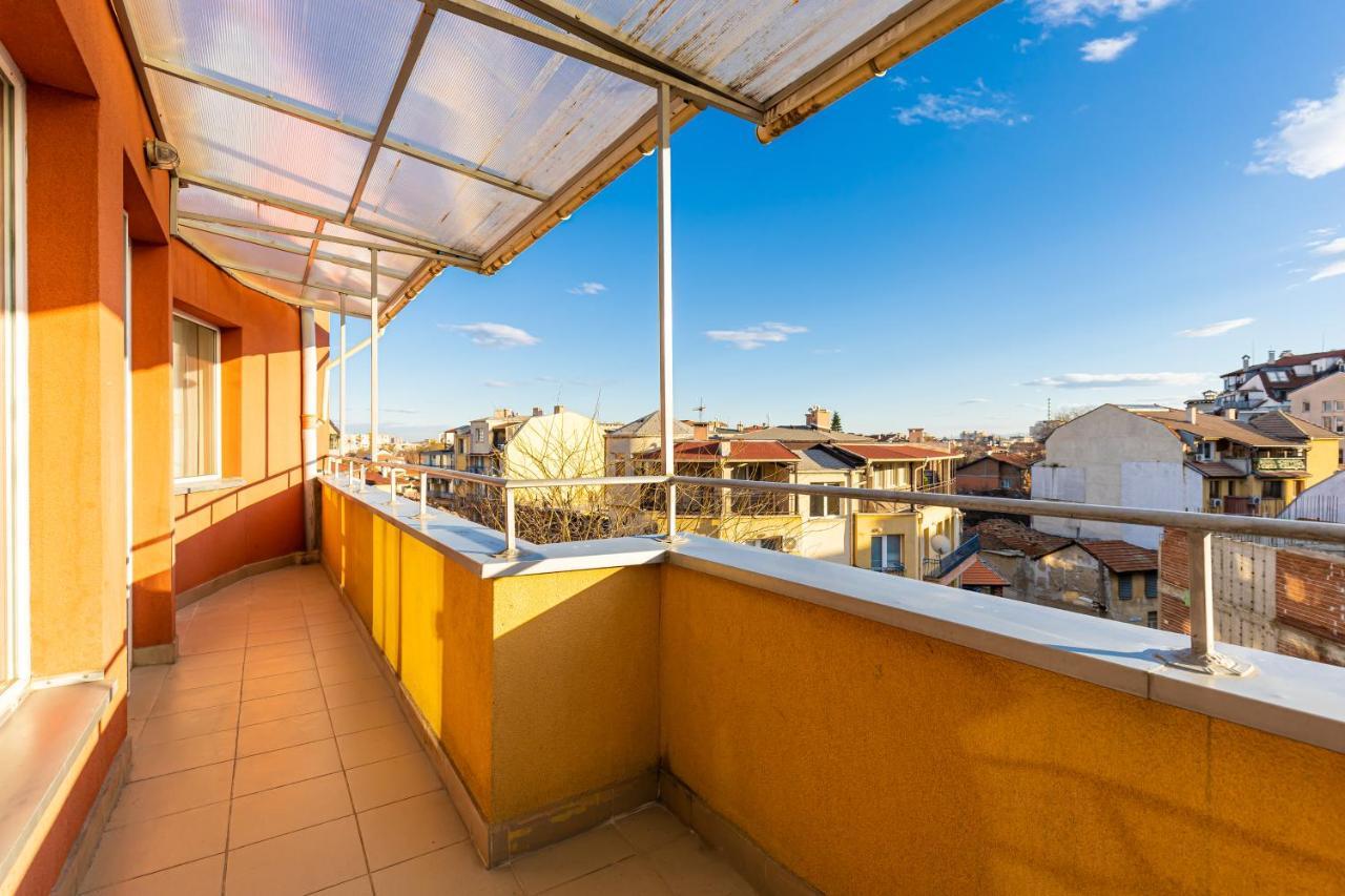Sunny 1Bd Apartment In Old Town By Flat Mаnager Plovdiv Eksteriør billede